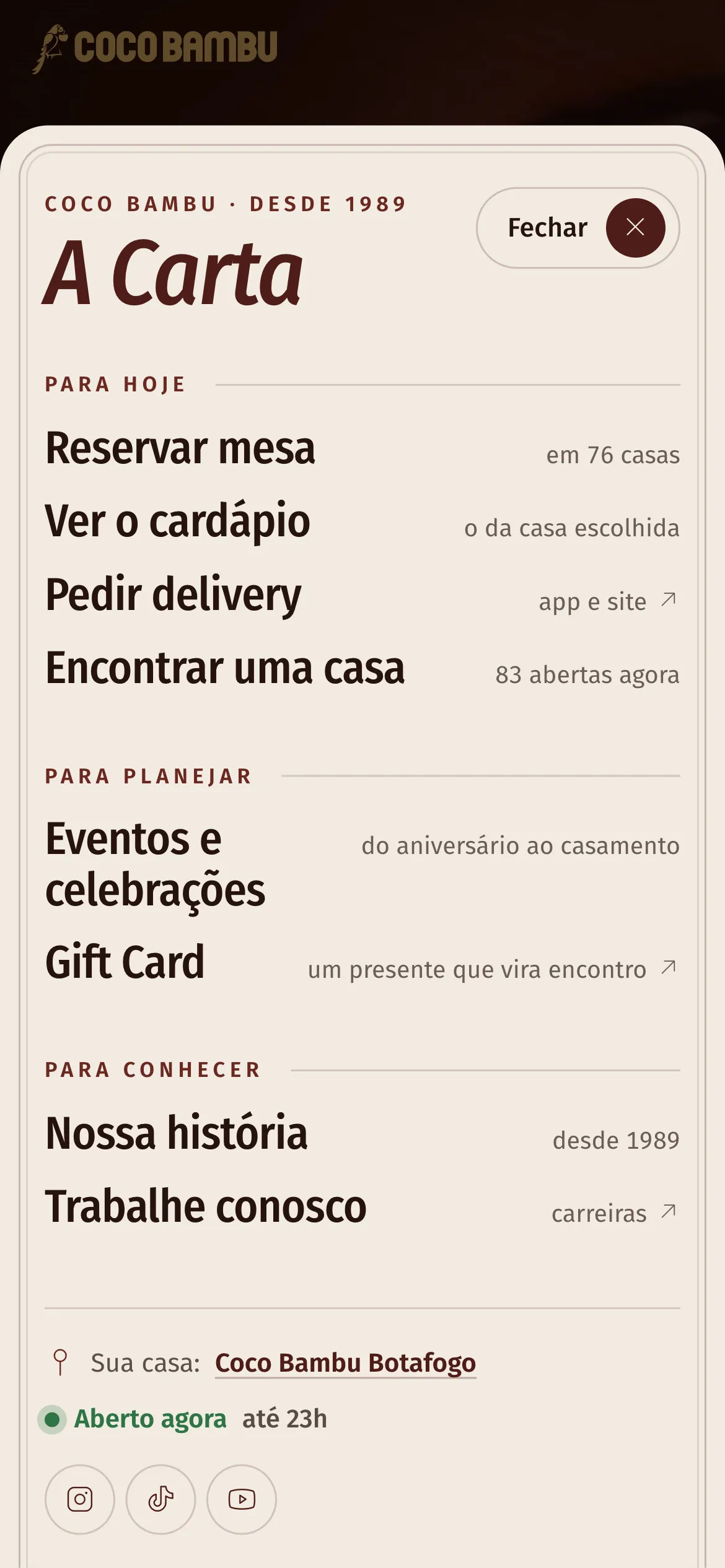 O menu A Carta aberto no celular, com Reservar mesa, Ver o cardápio, Pedir delivery e Encontrar uma casa