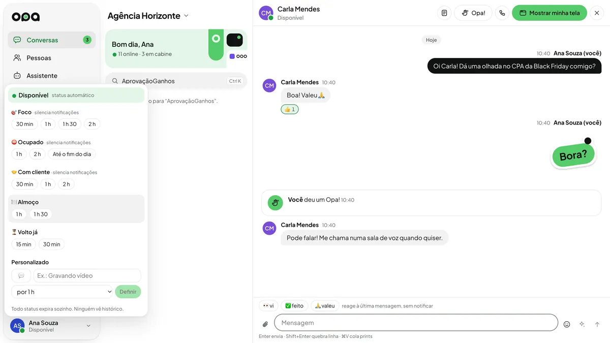 O seletor de status aberto no trilho: Disponível com status automático, Foco, Ocupado, Com cliente, Almoço e Volto já, cada um com durações, e um status personalizado